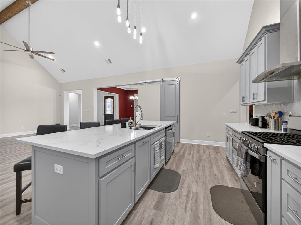 White Bluff #18 - Residential