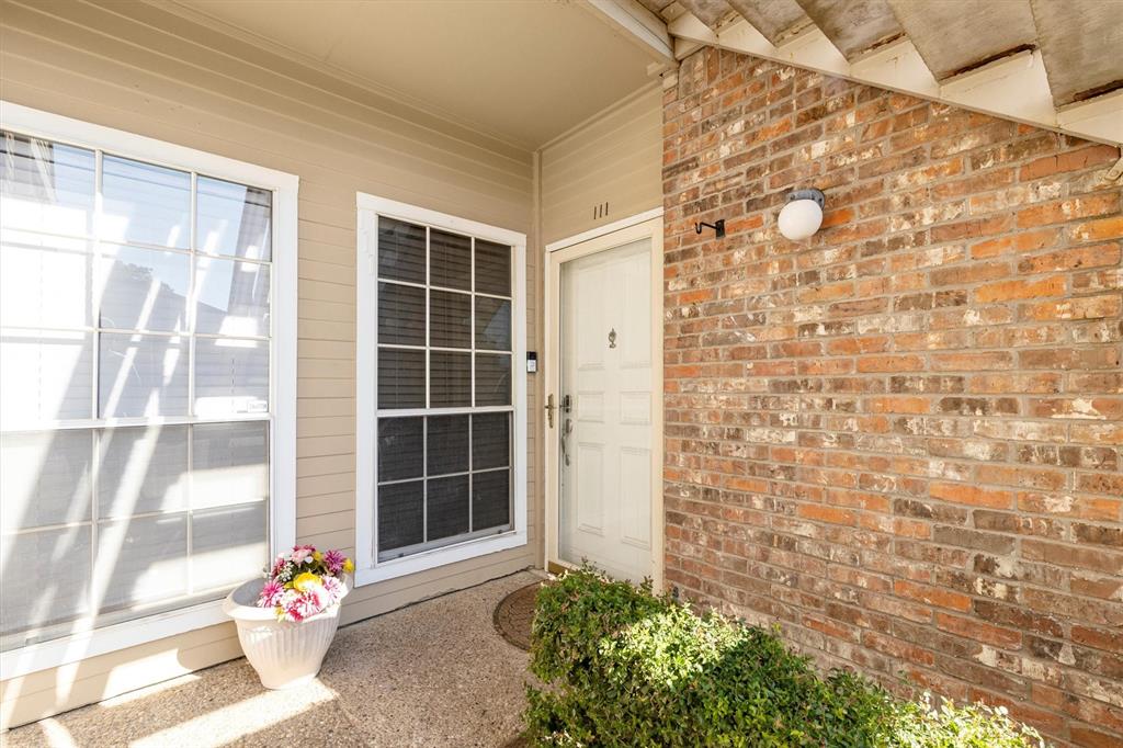 Lakeshore Condo - Residential