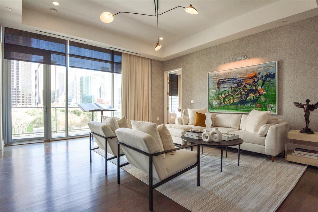 PARKSIDE CONDOMINIUM - Residential