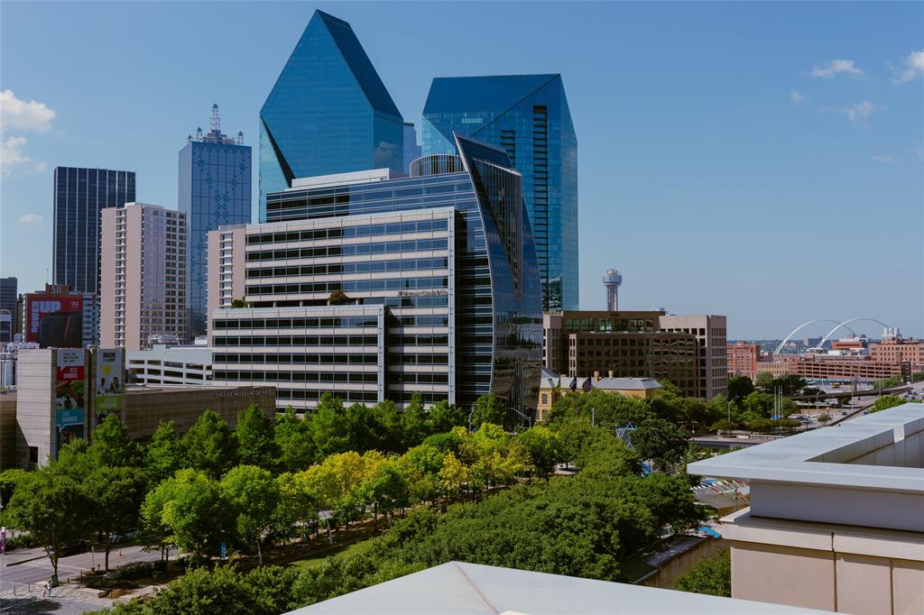 PARKSIDE CONDOMINIUM - Residential