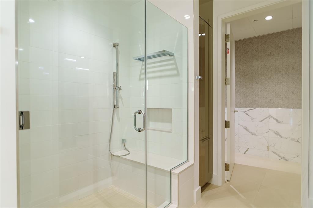 PARKSIDE CONDOMINIUM - Residential