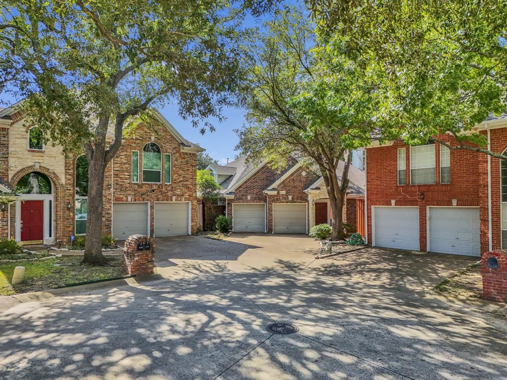 Now offered more than $150,000 BELOW the original list price, this one-story Lakewood-area home is PRICED TO SELL and offers a rare opportunity near White Rock Lake, the Dallas Arboretum, and Arboretum Village. Tucked away on a private cul-de-sac in East Dallas, this single-level home features a private pool, courtyard-style outdoor living space, low-maintenance layout, and excellent walkability in one of Dallas’ most desirable neighborhoods.

Enjoy quick access to White Rock Lake, the Santa Fe Trail, Dallas Arboretum, Arboretum Village, White Rock Alehouse, Cane Rosso, nearby grocery stores, coffee shops, restaurants, parks, trails, and local East Dallas favorites. Inside, the home offers vaulted ceilings, natural light, a spacious primary suite, generous walk-in closet, and a flexible one-story floor plan.

Move-in ready with room for updates, this home gives buyers the opportunity to personalize over time while enjoying a highly sought-after Lakewood location. A strong value for the area with location, privacy, single-level living, private pool, outdoor living, walkability, and upside.