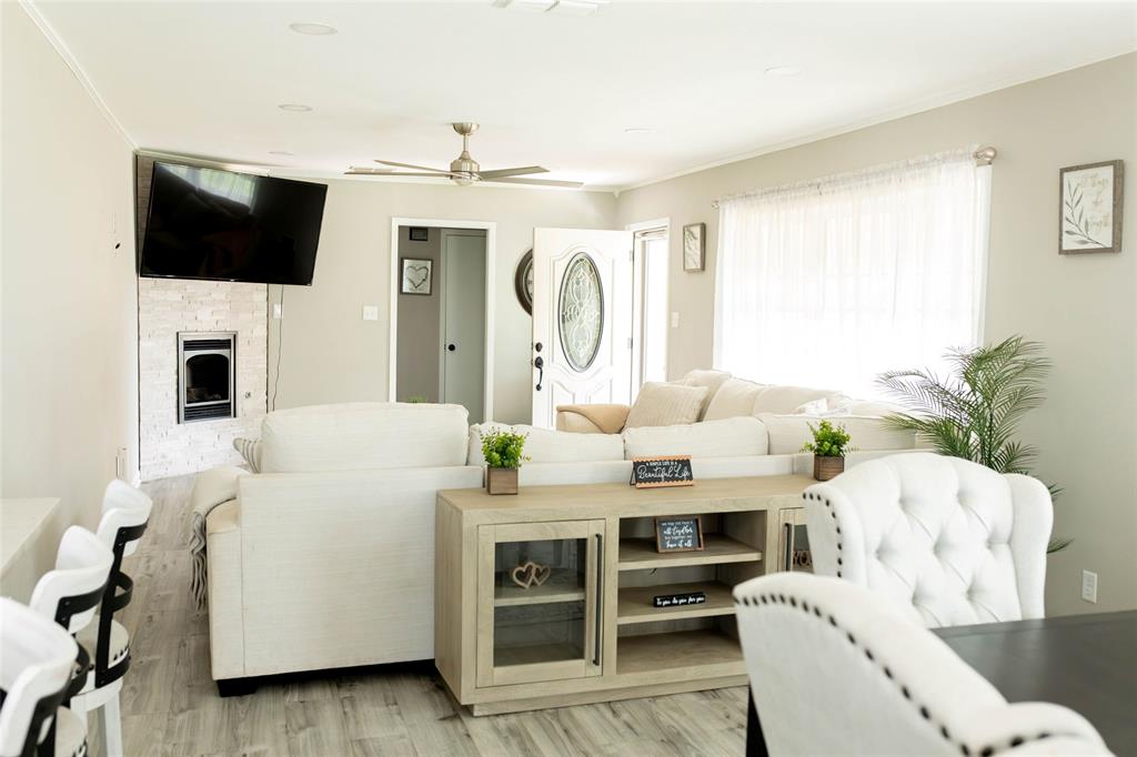 ELMWOOD WEST - Residential