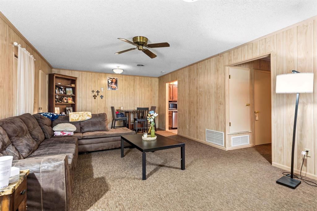 (118) HAYTER, FULWILER, SHIRLEY RD, ECT - Residential