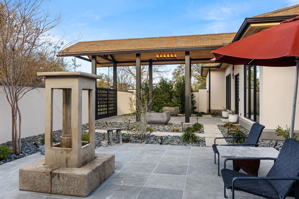Lazy H Add - Residential