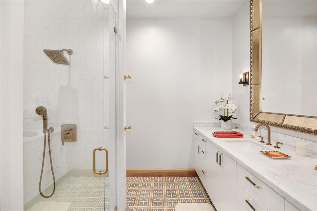 Lazy H Add - Residential