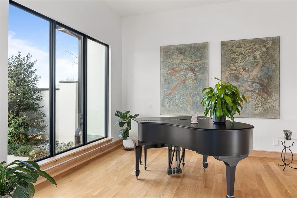 Lazy H Add - Residential