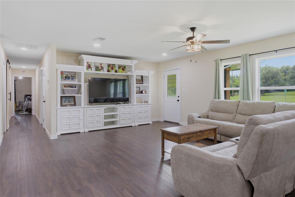 0292 J ROBERTSON - Residential