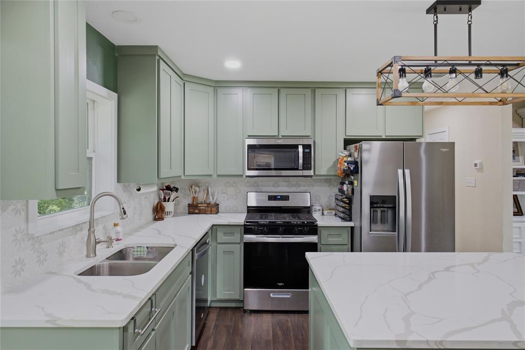 0292 J ROBERTSON - Residential