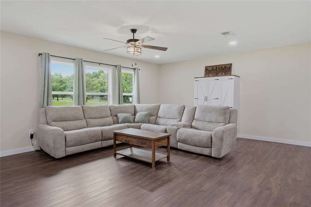 0292 J ROBERTSON - Residential