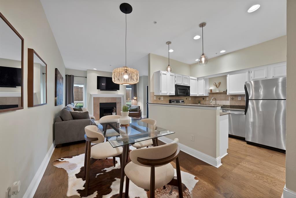 MIRABELLE CONDOS - Residential
