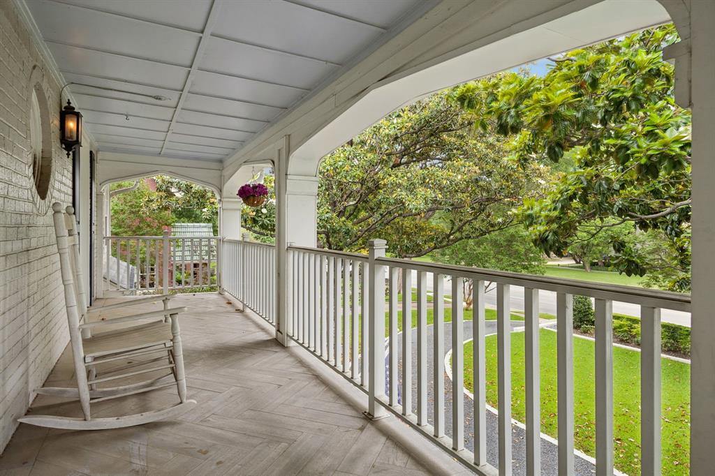 Country Club Estates - Residential