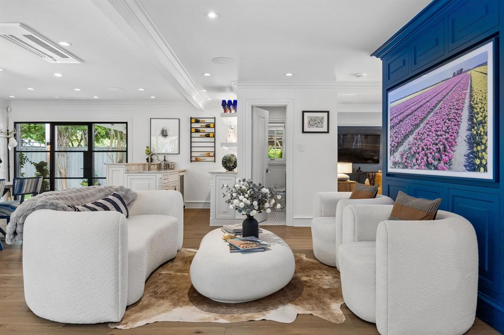 Country Club Estates - Residential