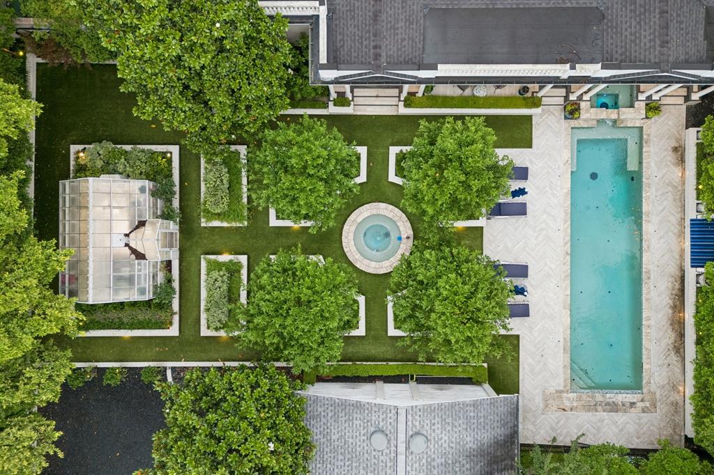 Country Club Estates - Residential