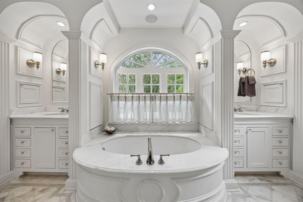 Country Club Estates - Residential