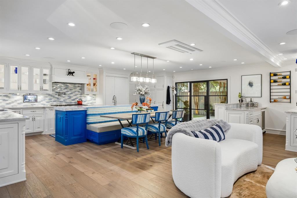 Country Club Estates - Residential