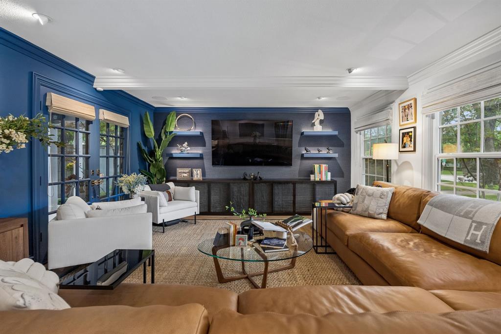 Country Club Estates - Residential