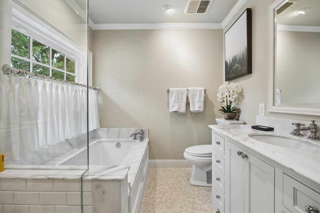 Country Club Estates - Residential