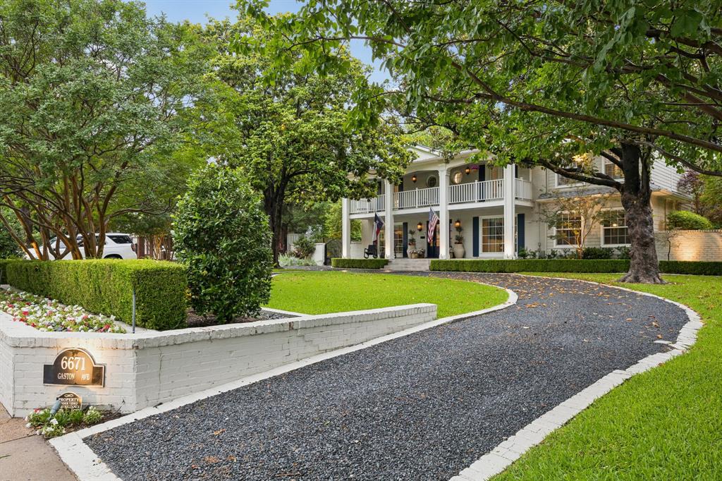 Country Club Estates - Residential