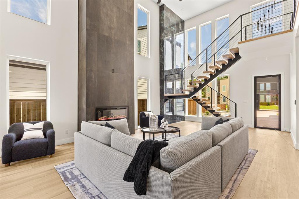 Eagle Point - Residential