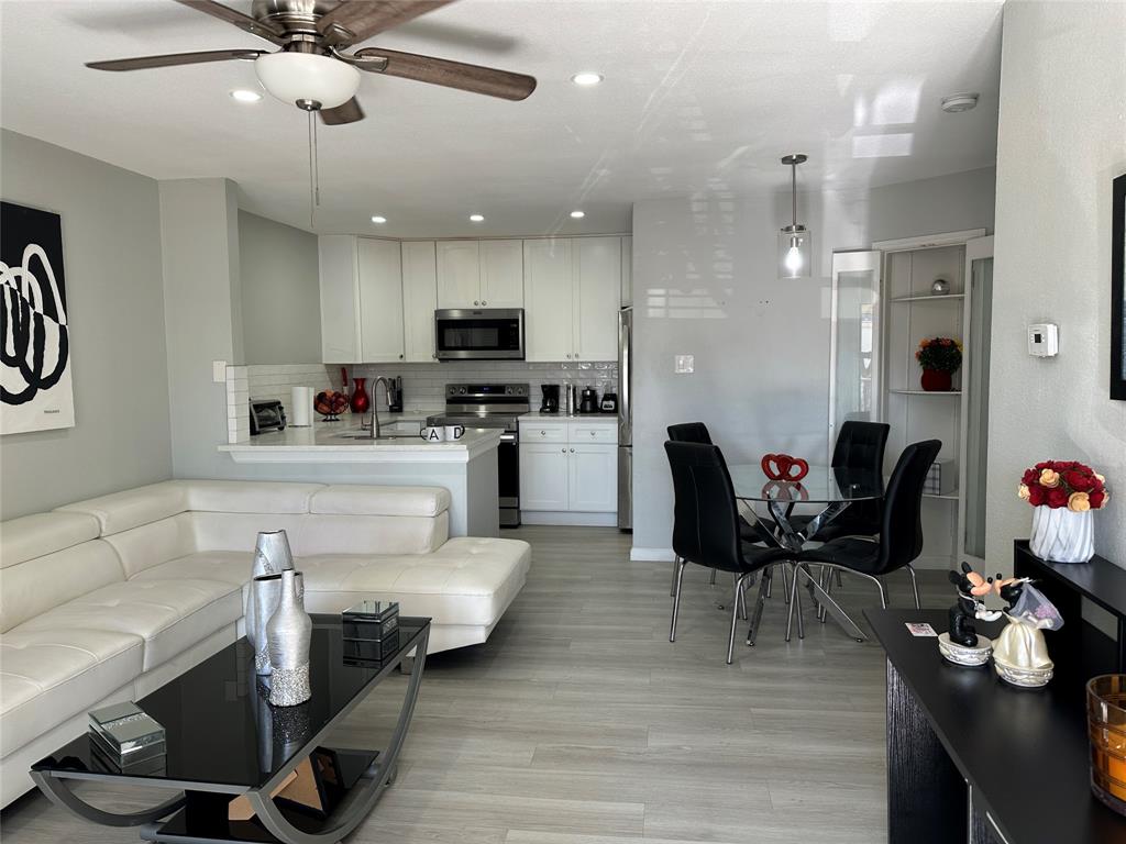 Sable Ridge Condos Ph 01-06 - Residential