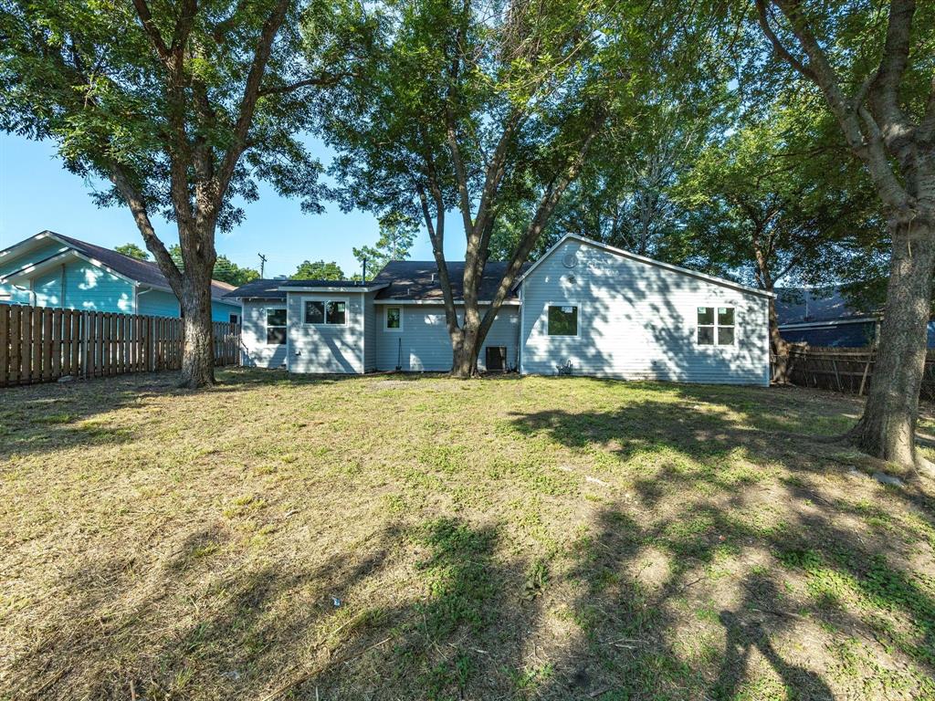Ennis - Residential