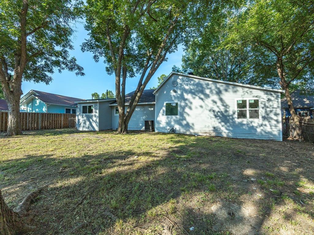 Ennis - Residential