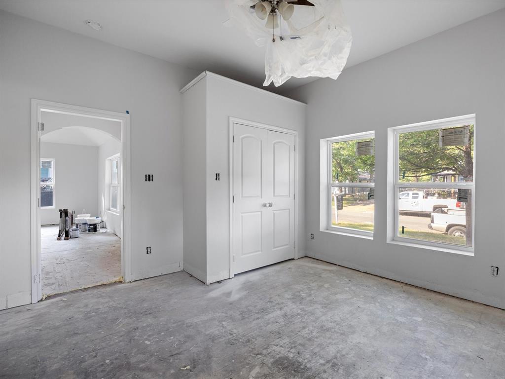 Ennis - Residential
