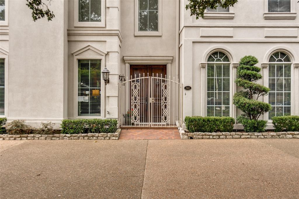Inwood Townhomes - Residential