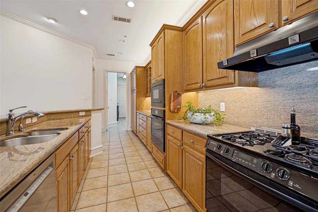 Inwood Townhomes - Residential
