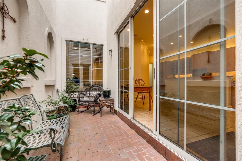 Inwood Townhomes - Residential