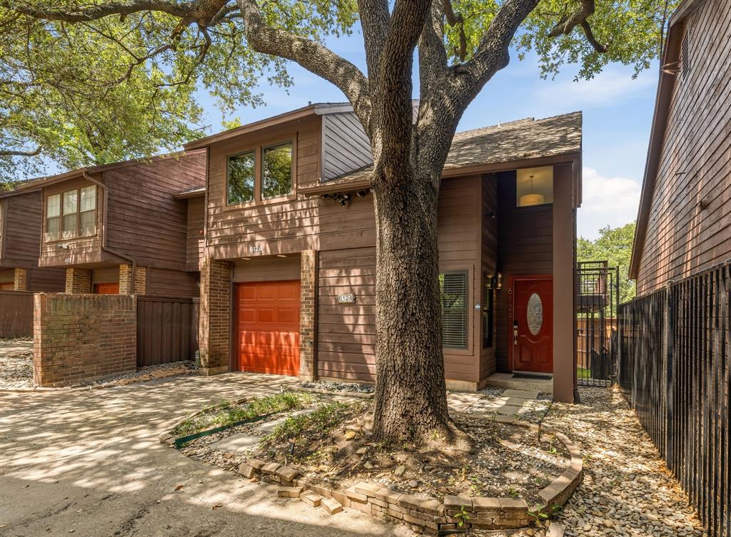 Big Thicket Twnhms - Residential