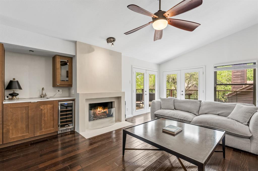 Big Thicket Twnhms - Residential
