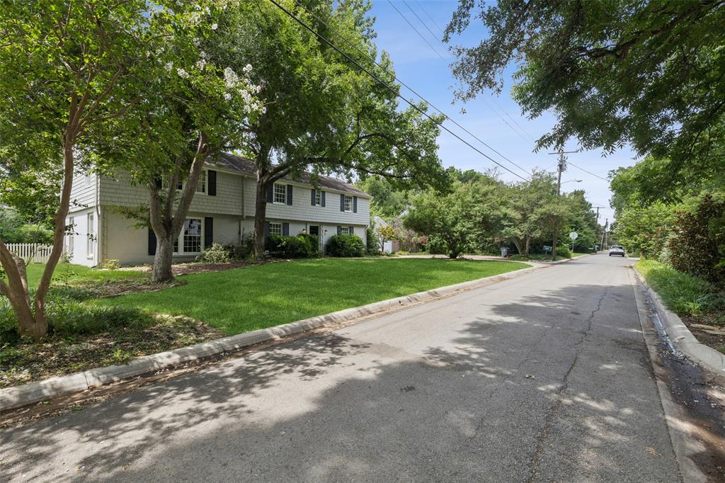 JOYCE WAY 568FR PRESTON RD - Residential