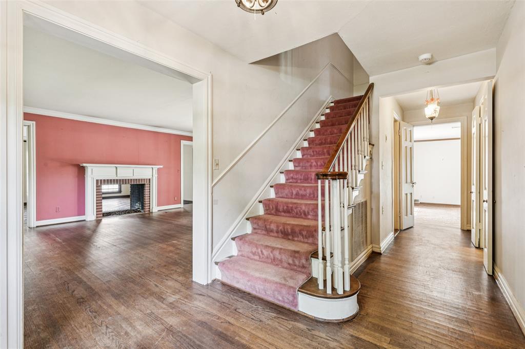 JOYCE WAY 568FR PRESTON RD - Residential