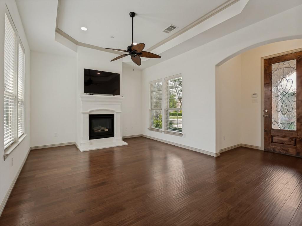 Villas of Stone Glen Condos - Residential