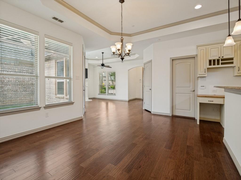Villas of Stone Glen Condos - Residential