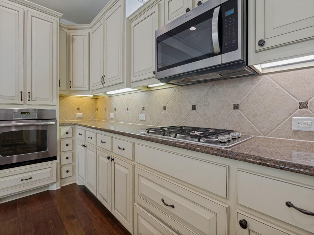 Villas of Stone Glen Condos - Residential