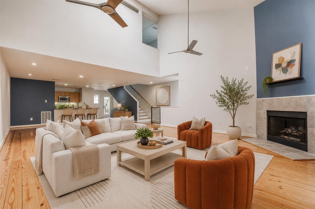Knight Street Twnhms - Residential
