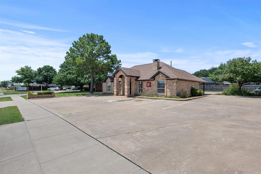 Sequoya Park - Commercial Sale