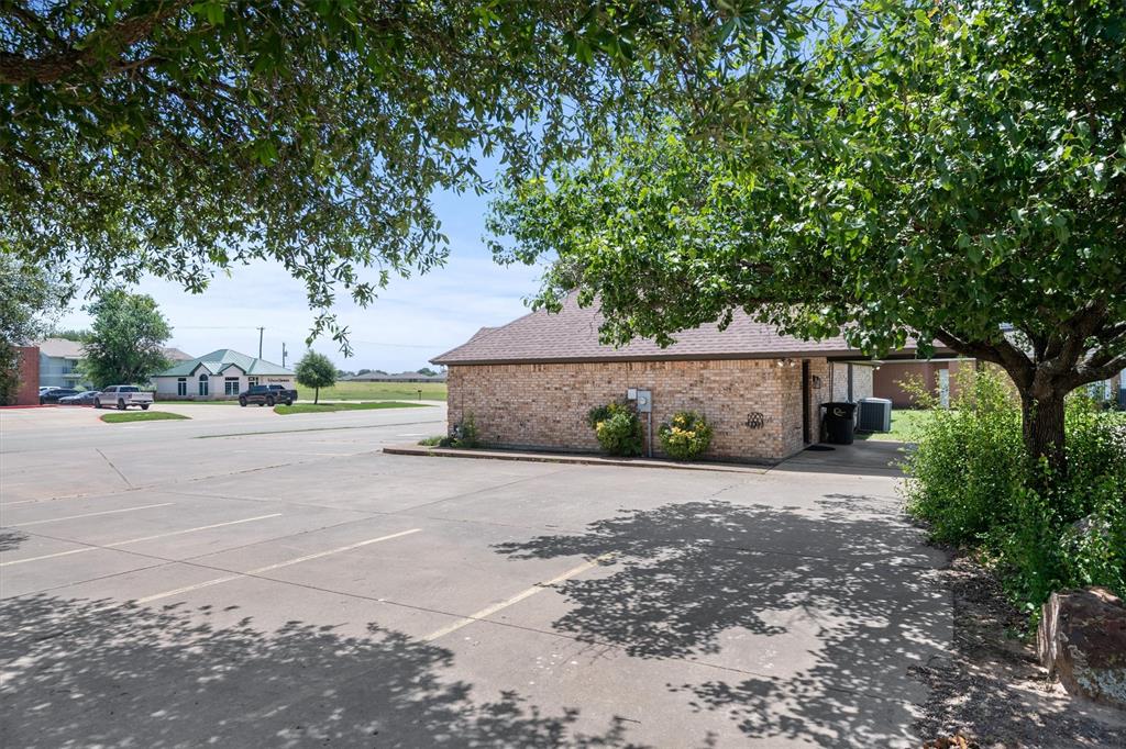 Sequoya Park - Commercial Sale