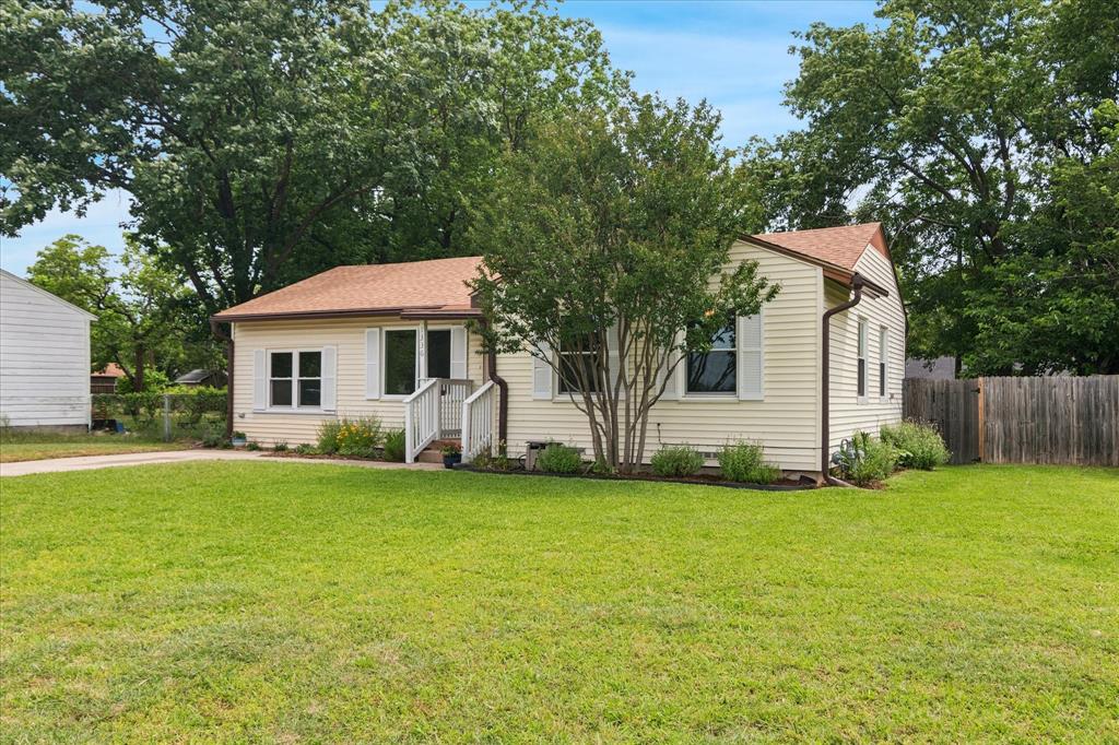 Devonwood Park 01 - Residential