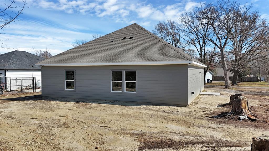 Whispering Oaks - Residential