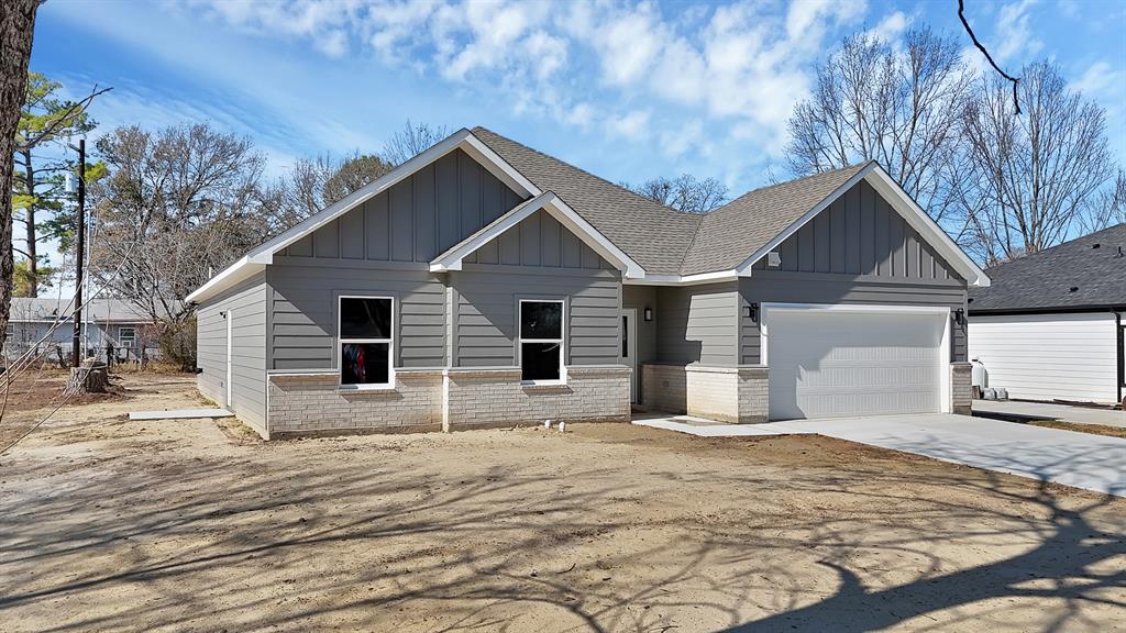 Whispering Oaks - Residential