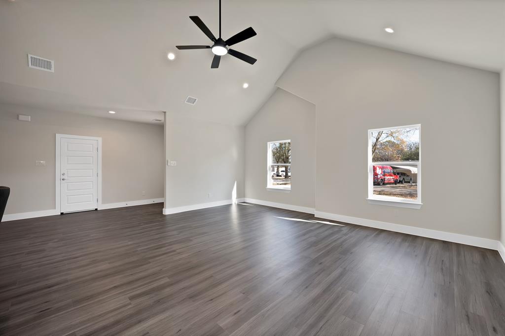 Whispering Oaks - Residential