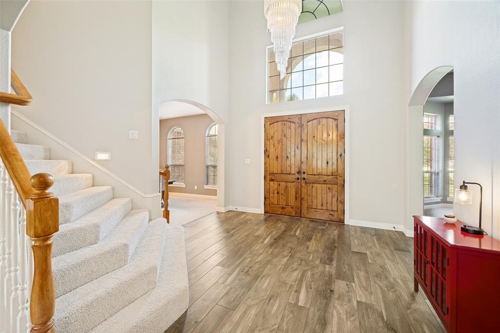 Emerald Sound At Lake Lewisvil - Residential