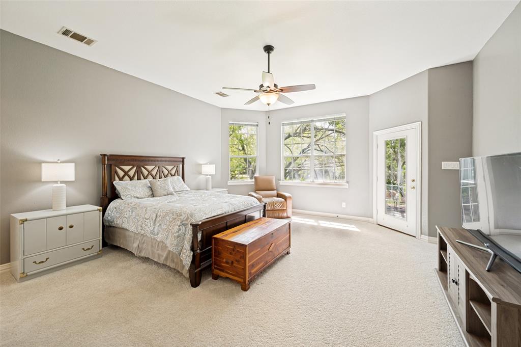 Emerald Sound At Lake Lewisvil - Residential