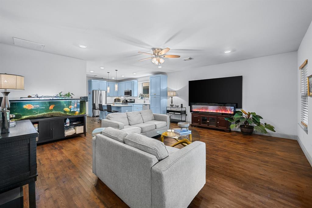 Lovers Lane Heights - Residential