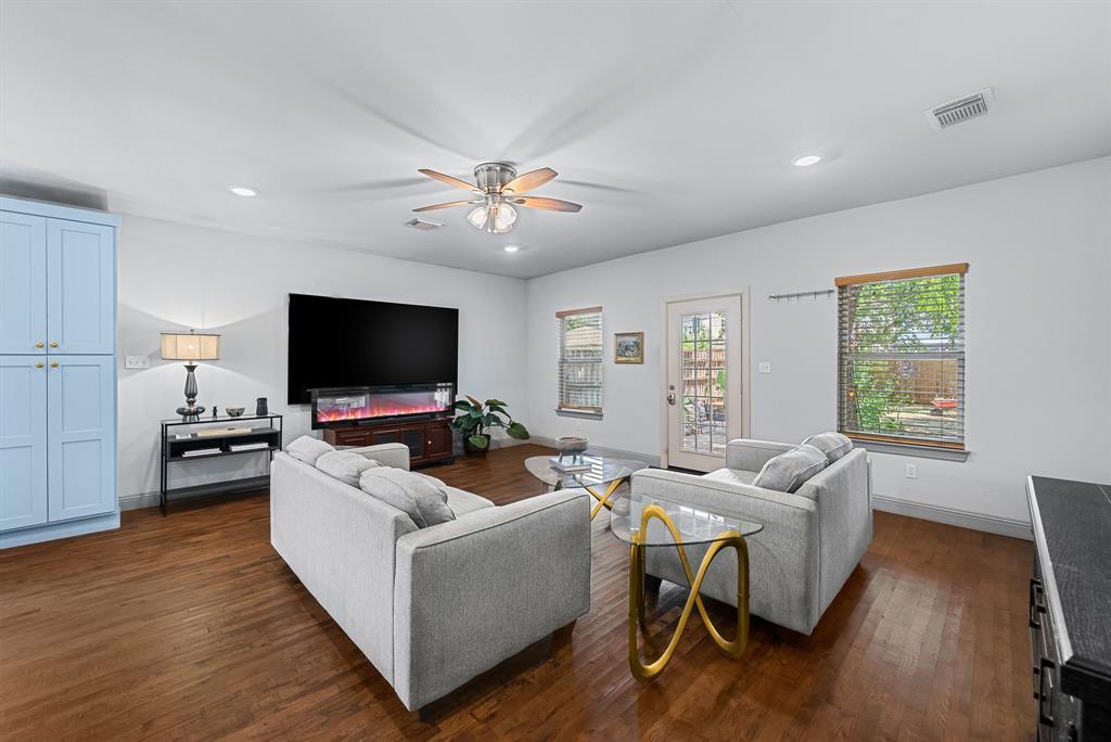 Lovers Lane Heights - Residential