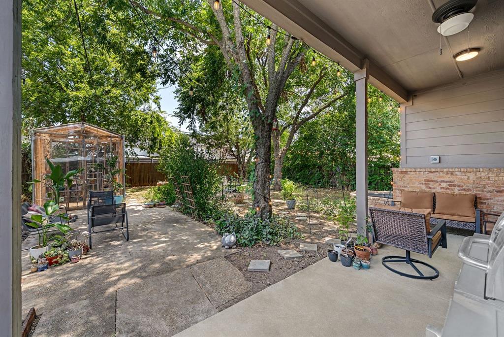 Lovers Lane Heights - Residential